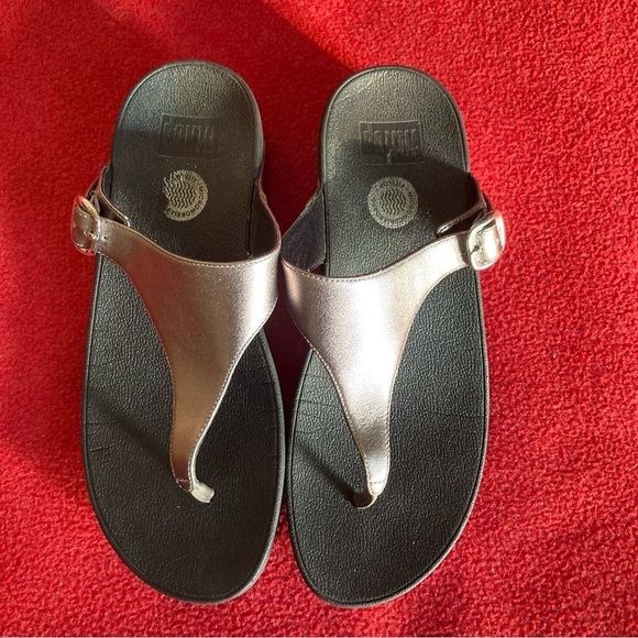 FITFLOP Sz 9  Sarna Slip On Flip Flop Style Toe Post Thong Slides Sandals Pewter - Picture 3 of 9